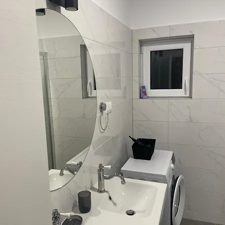 Ljubica Apartment *