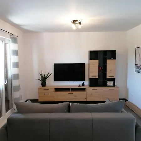 Apartment Ljubica *