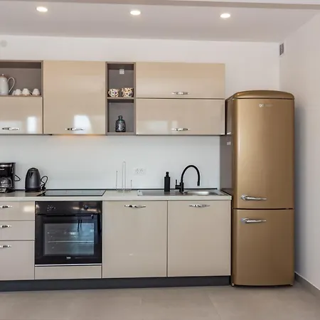 Apartment Ljubica *
